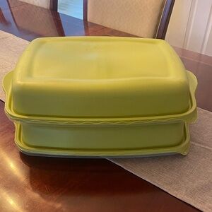 Set of Two Rubbermaid Takealong Food Carrier or Storage Great for Baked Goods